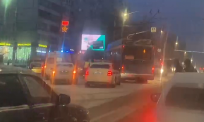 В Туле активисты привели в порядок набережную Упы. РЕПОРТАЖ