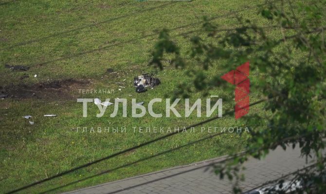 На улице Кутузова в Туле упали обломки беспилотника: что происходит на месте происшествия