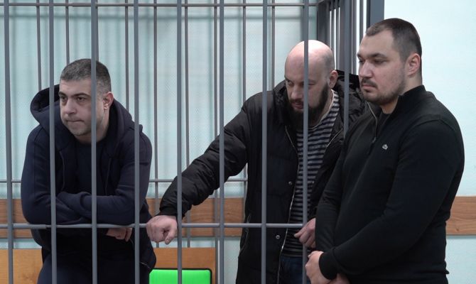 В Тульской области экс-полицейские организовали сеть незаконных тотализаторов: приговор уместился в 125 томов