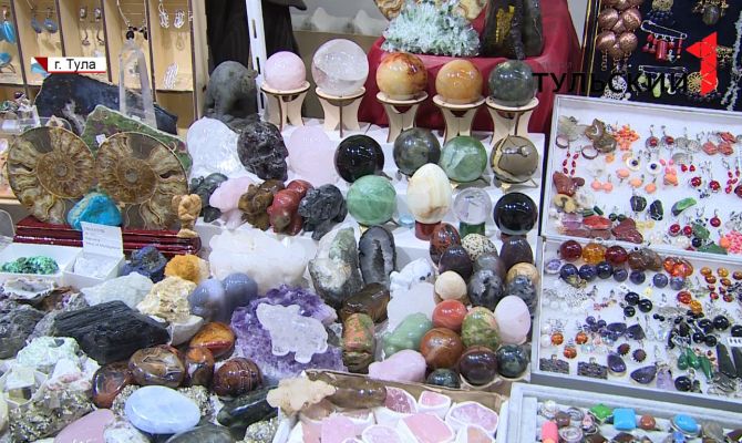 В выставочном зале туляки увидят "Блеск Самоцветов"