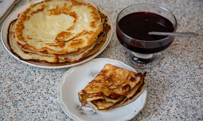 Стало известно, сколько туляки потратят на приготовление блинов