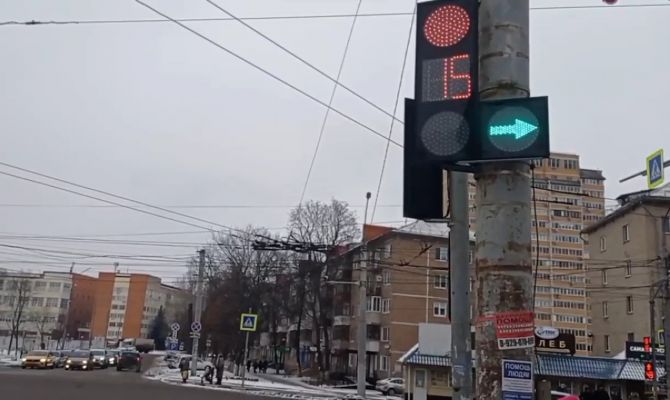 В Туле стал возможен поворот направо под стрелку с улицы Дм. Ульянова на Красноармейский прсопект