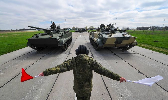 "Ростех" предложил обанкротить единственного производителя БМП и объединить его с тульским КБП