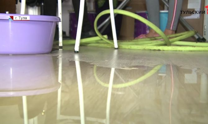 В Туле две квартиры на пятом этаже затопил сентябрьский ливень