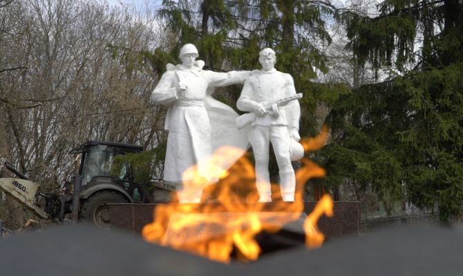 2 мая завершится ремонт в сквере в Донском