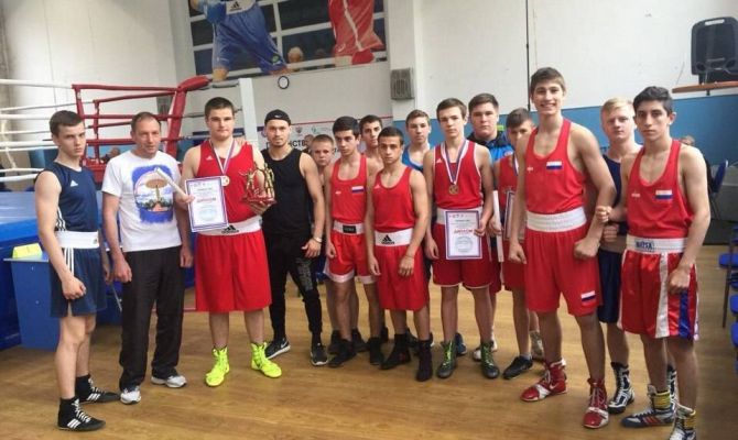 Юный туляк стал лучшим боксером ЦФО
