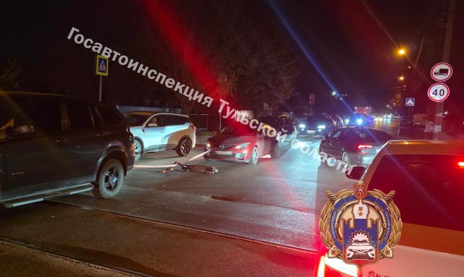 В Туле подросток на электросамокате врезался в буксировочный трос
