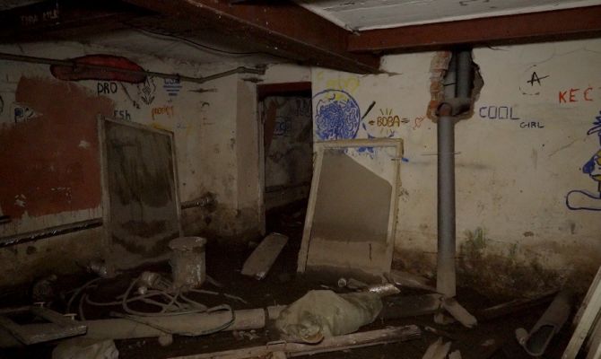 Бомбоубежище под тульской многоэтажкой стало головной болью для местных жителей