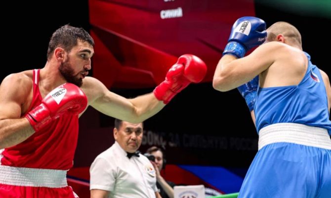 Тульский боксер вышел в 1/8 финала на чемпионате России