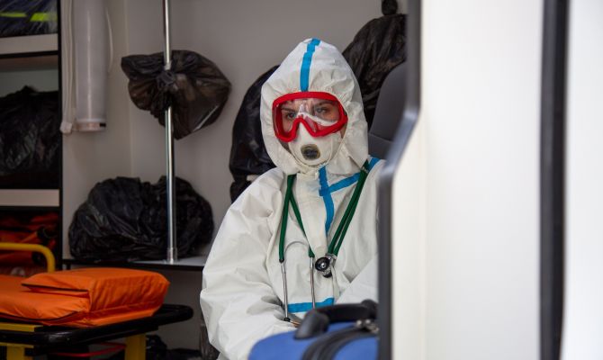 Роспотребнадзор назвал основные симптомы кори