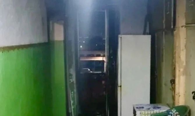 12 человек спасли из горящего общежития на улице Металлургов в Туле