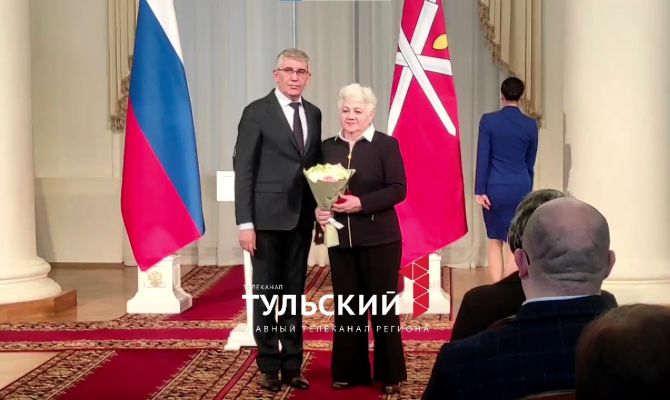 В Туле наградили отличившихся медиков скорой помощи