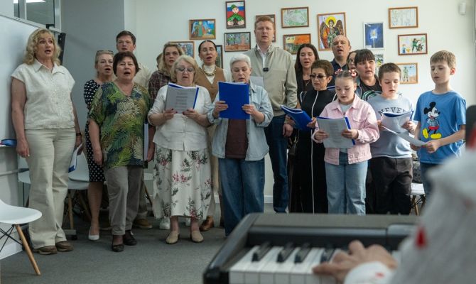 Александр Никитин посетил тульское отделение Фонда "Защитники Отечества"