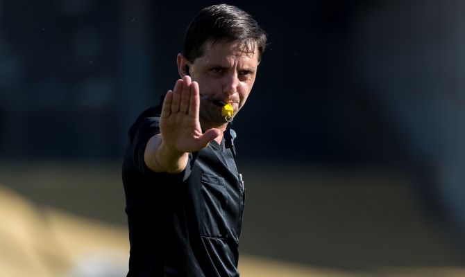 "Арсенал" и "Зенит" рассудит бывший футболист 