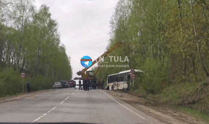 Под Одоевом автобус вылетел с дороги: есть пострадавшие