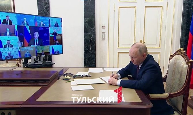 Владимир Путин оценил опыт "продленки" в детских садах Тульской области