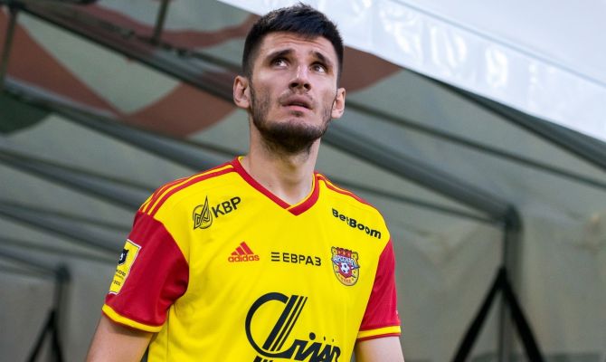 Тарас Бурлак будет получать зарплату в тульском «Арсенале» до следующего трансферного окна