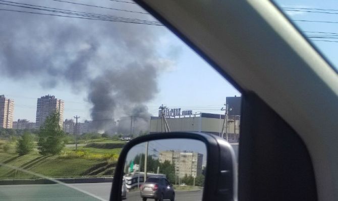В Туле заметили огромный столб дыма 