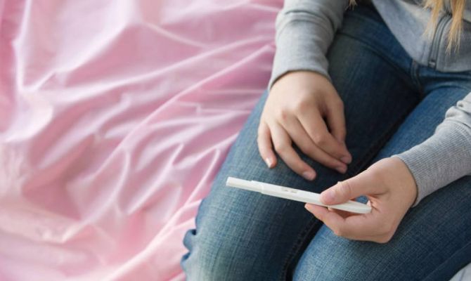 В России снижается число несовершеннолетних беременных