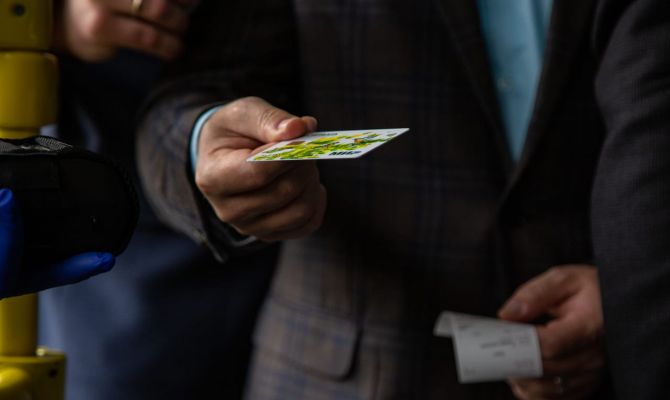 В Туле оператор колл-центра украла с чужой карты 35 рублей