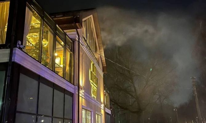 В Туле загорелся ресторан «Пётр Петрович»