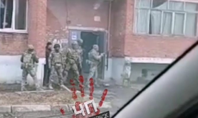 Жители Новомосковска сообщили о задержании со стрельбой на улице Генерала Белова