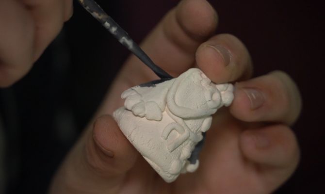 В Туле керамисты бесплатно обучают всех желающих ремеслу 16 века