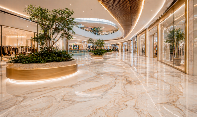 Какие напольные решения выбирают для современных складов и торговых объектов