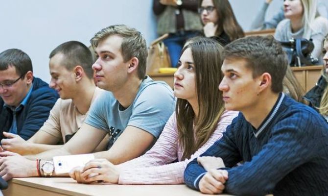Студентов-бюджетников могут заставить работать в госучреждениях