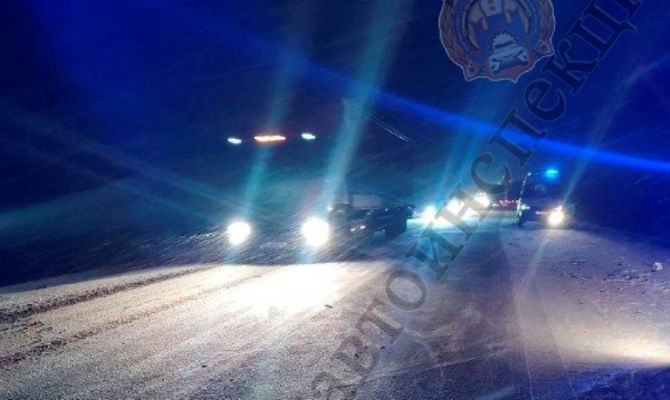 В Чернском районе Hyundai Solaris столкнулся с ехавшим навстречу Renault Premium