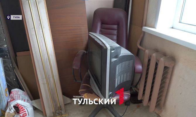 Туляки захватили лестничную площадку и устроили там лаунж-зону