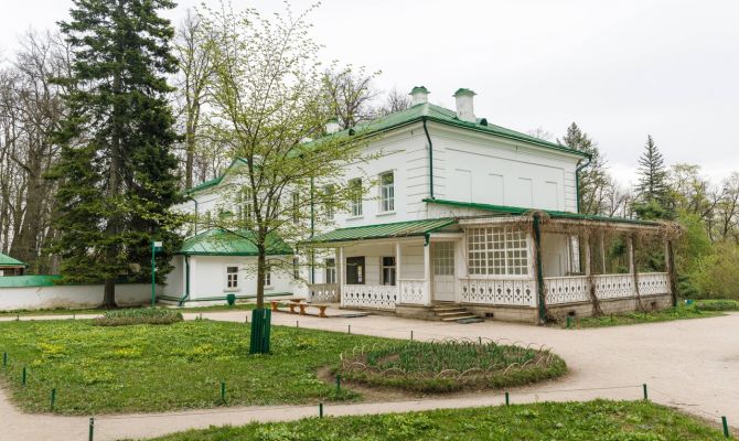 12 мая дом Л.Н. Толстого в музее-усадьбе «Ясная Поляна» будет закрыт для посетителей