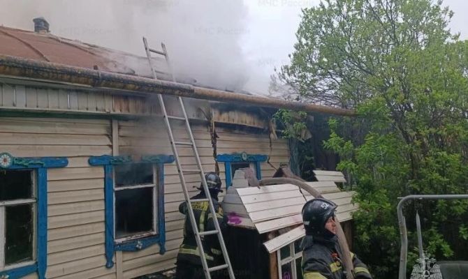 За сутки в Тульской области горели четыре частных дома и дача