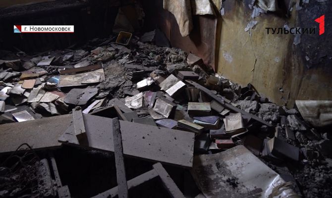 В Новомосковске погорельцы из общежития три месяца не могут вернуться в свои дома 