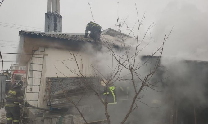 В тульском Мясново загорелся частный дом