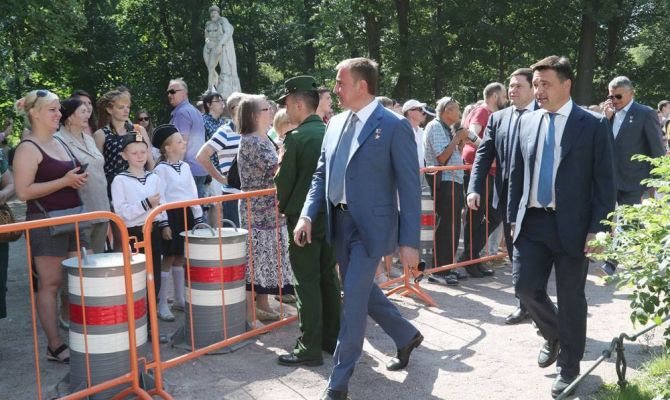 Алексей Дюмин принял участие в Главном военно-морском параде