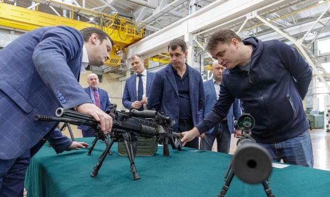 Замминистра промышленности и торговли РФ посетил оборонные предприятия Тульской области