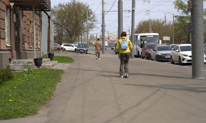 Принудительное торможение: в России могут ограничить максимальную скорость электросамокатов