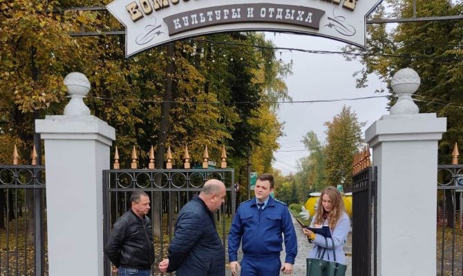 Выгул собак в Комсомольском парке Тулы был незаконным, а кафе "3 толстяка" под вопросом