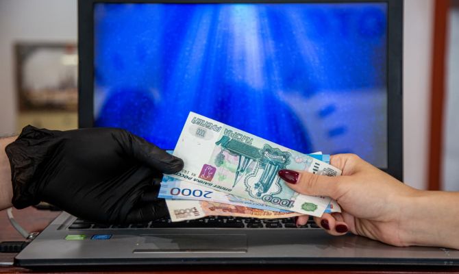 В Туле телефонные мошенники обманули сотрудницу финансовой организации на 421 тысячу рублей