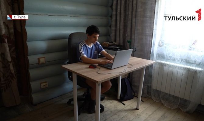 Работа на лето: какие вакансии предлагают подросткам в Туле и сколько обещают заплатить