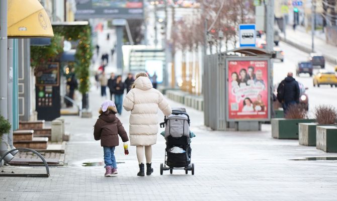 В России отпуск по уходу за ребенком до 1,5 года будут учитывать в страховом стаже