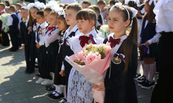 Около 12 тысяч юных туляков пойдут в первый класс в этом году