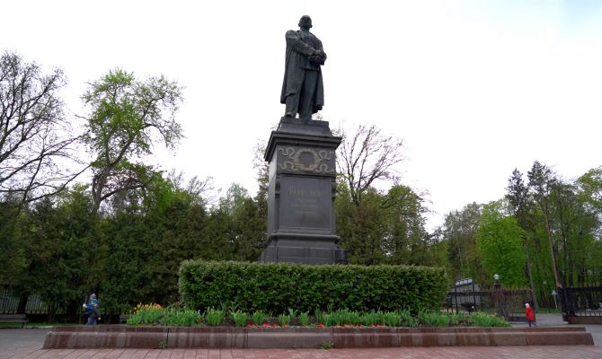 «Сердце тульское на Новодевичьем лежит»: как в Туле появился памятник Викентию Вересаеву