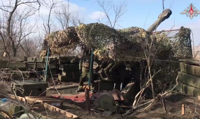 Тульские десантники уничтожили живую силу противника с помощью гаубиц Д-20 в зоне СВО