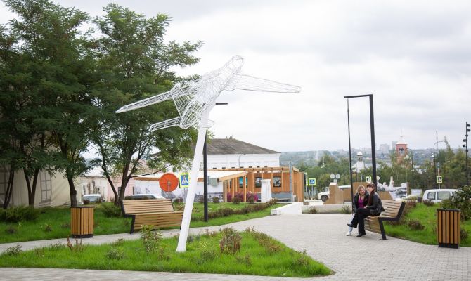 По заказу жителей в центре Ефремова появился современный сквер