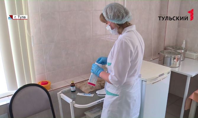 В начале нового учебного года в российских школах будут дежурить медики