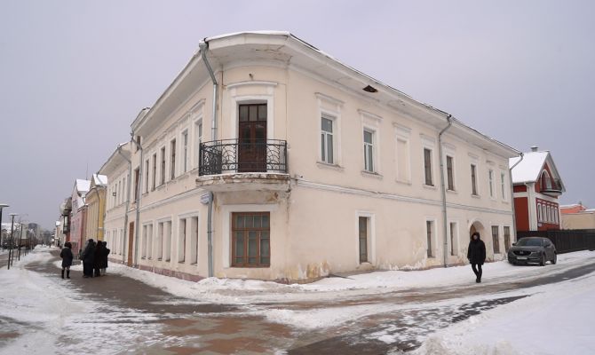 Дом-корабль на улице Металлистов в Туле сдали в аренду