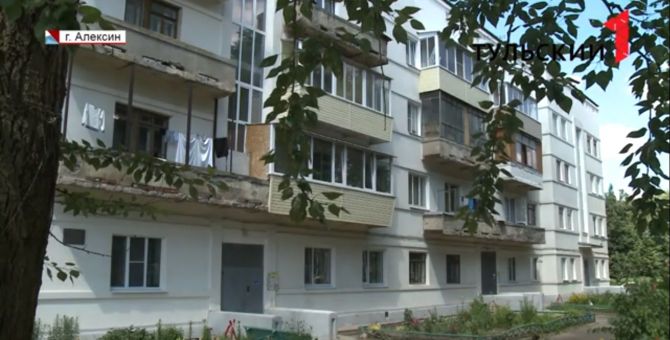 Не магия, но тоже сила: в квартирах Алексина трясутся двери, и звенит посуда