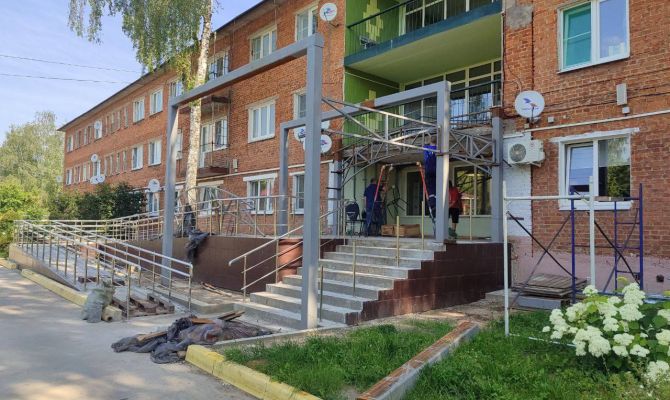 В Первомайском доме-интернате полностью обновят входные группы